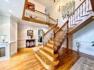 Photo 25- click for photo gallery